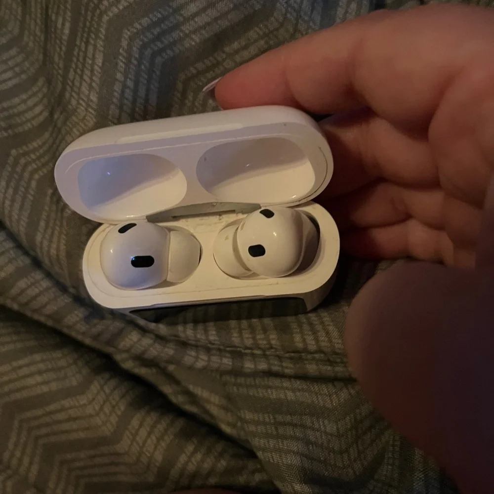 Blue tooth headphones
